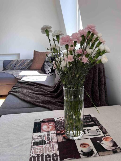 לונדון Central , Bright And Modern Flat Up To 4 People מראה חיצוני תמונה